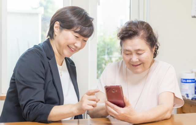 「できた!」が自信になる。あさぎり町でスマホ教室開催!