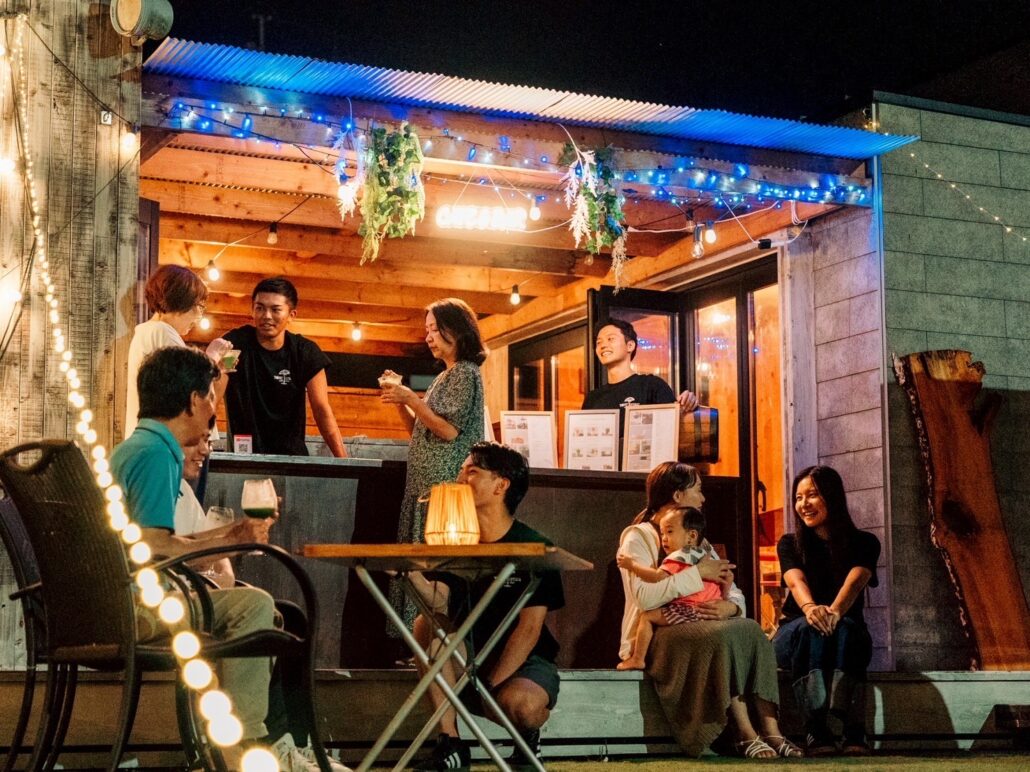 寄っていかんね?人吉球磨の夜を照らすカフェバー誕生!【The YORU Terrace】