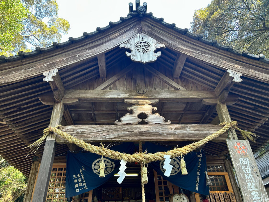 稲からしめ縄へ。年の暮れを迎える秋の恵み