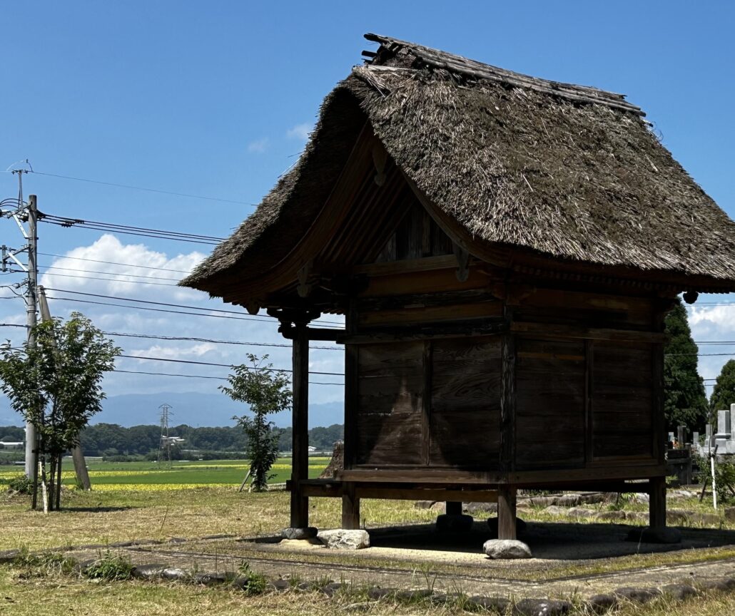 【球磨地方の茅葺めぐり第二弾】あさぎりにも茅葺き屋根があった！町内の茅葺きスポットめぐり